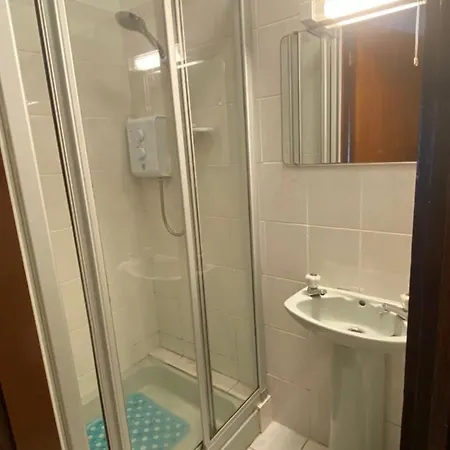 Sunny South East Clashmore