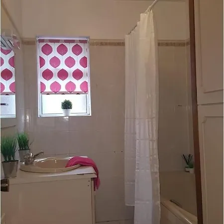 Semesterbostad Sunny South East *