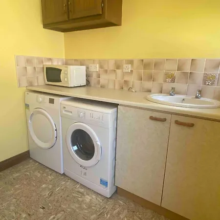 Sunny South East 度假居 *