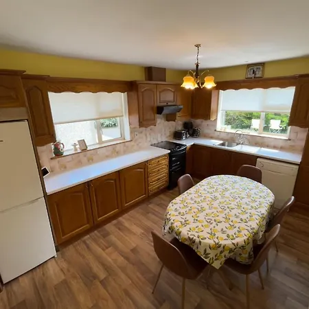 Sunny South East Semesterbostad